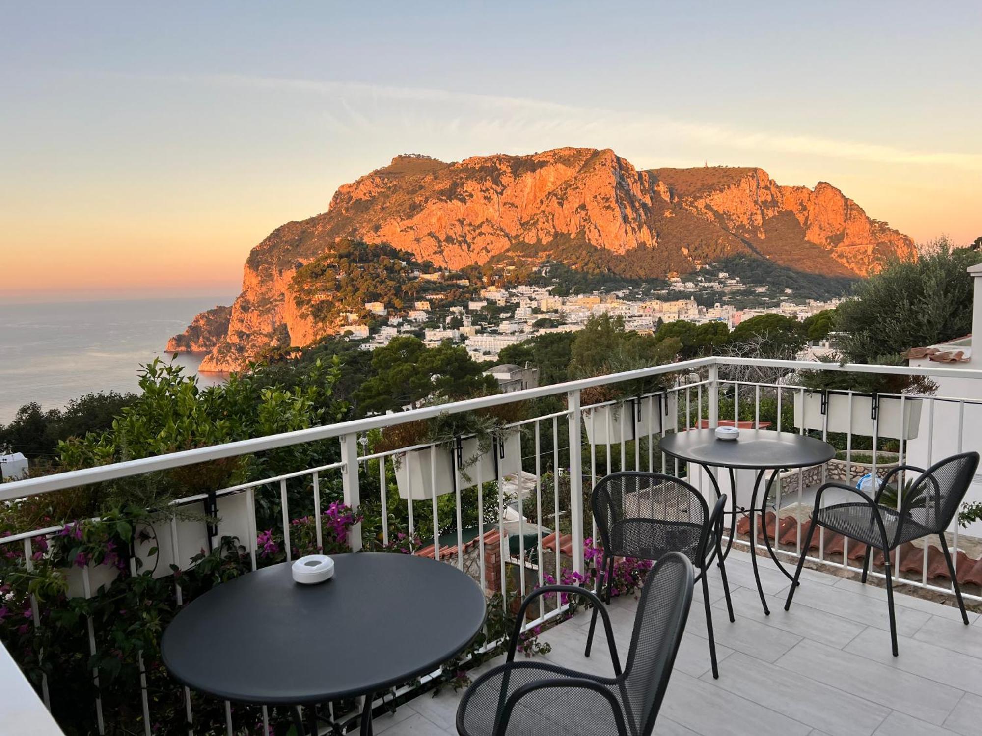 La Reginella Capri Hotel Exterior photo