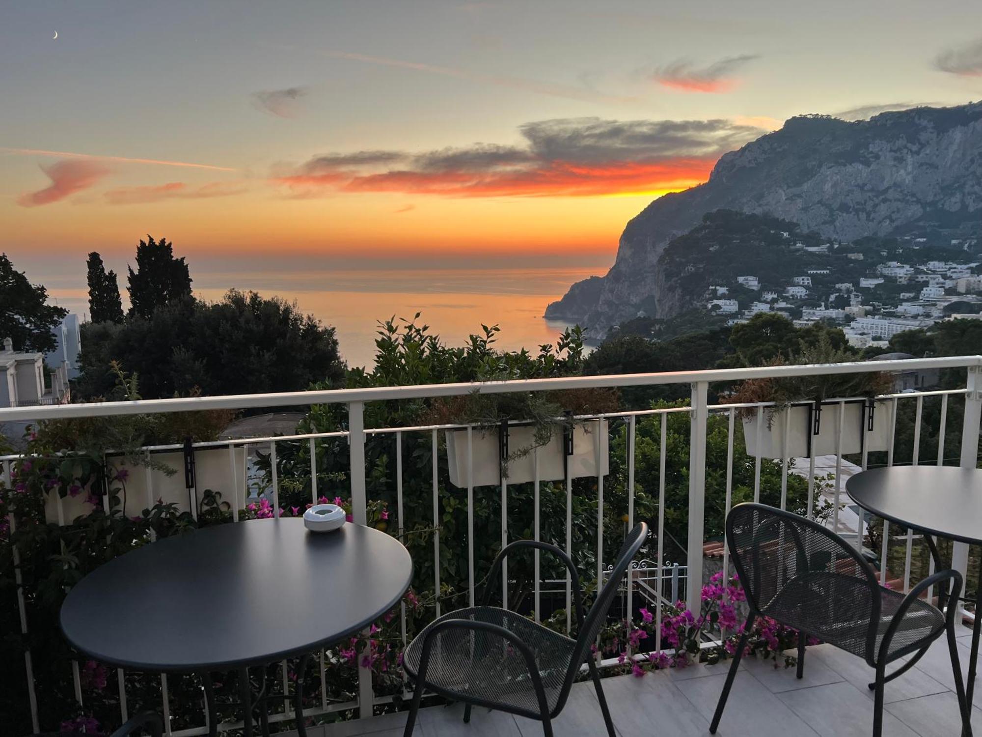 La Reginella Capri Hotel Exterior photo