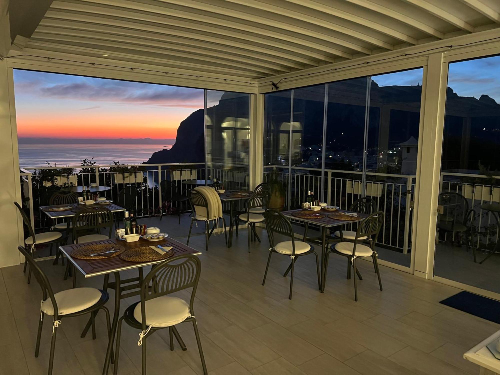 La Reginella Capri Hotel Exterior photo