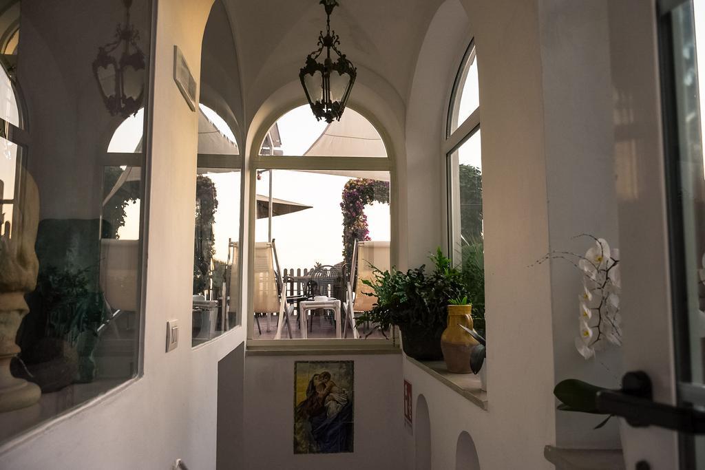 La Reginella Capri Hotel Exterior photo